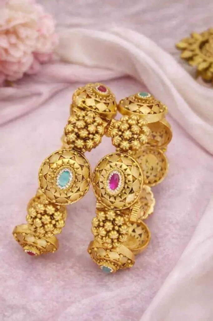 Rajwadi Floral Antique Kada Set (Pair)